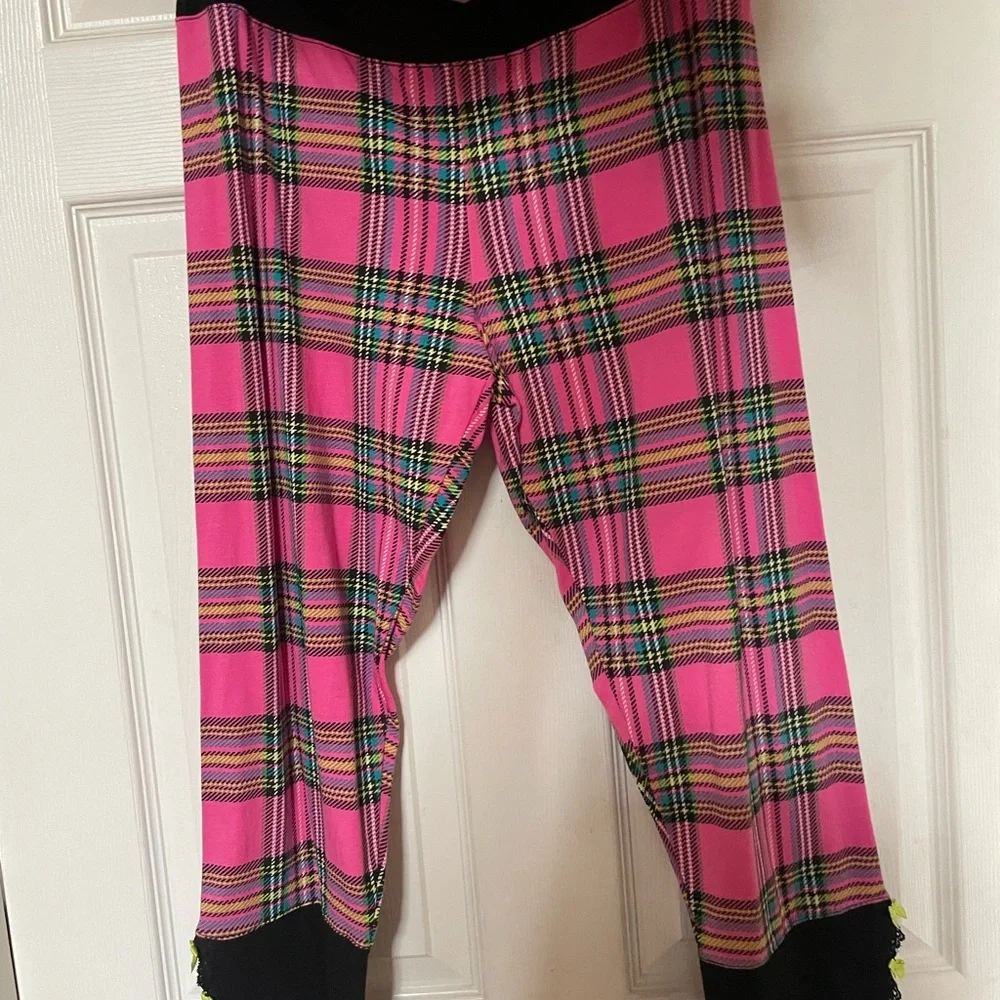 Betseyville women sz large PJ set pink/black/green plaid. 2 piece set new w tags - Picture 6 of 7